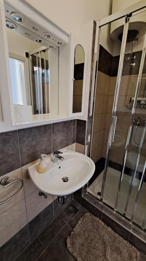 Apartmani Belsito Lovran Exterior foto