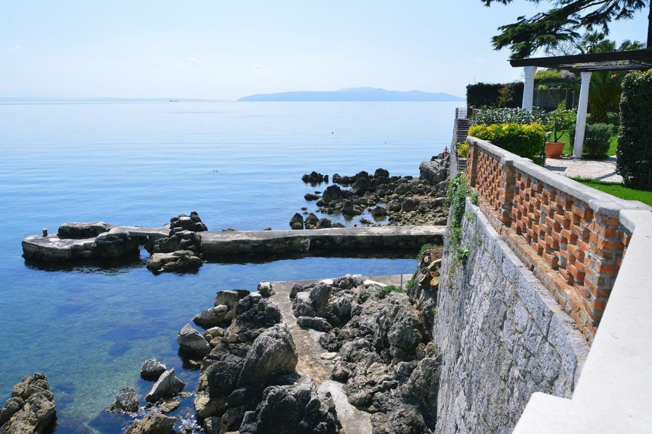 Apartmani Belsito Lovran Exterior foto